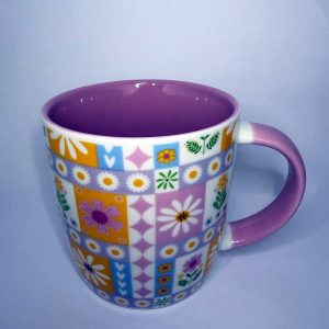 Taza con estampado floral